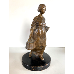 ANTICA SCULTURA in BRONZO ATTR. Enrico Marcello Zosi LAVANDAIA CONTADINA 23 cm/h