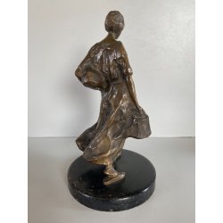 ANTICA SCULTURA in BRONZO ATTR. Enrico Marcello Zosi LAVANDAIA CONTADINA 23 cm/h