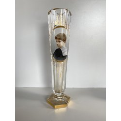 ANTICO VASO VITTORIANO CRISTALLO MOLATO BOEMIA RITRATTO BIMBO DECORO ORO H34cm