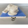 SCULTURA Zaccagnini BASSORILIEVO ANGELO PREGHIERA CERAMICA SMALTO BIANCO AZZURRO