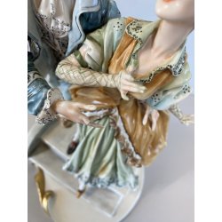 SCULTURA PORCELLANA CAPODIMONTE SCENA GALANTE SETTECENTESCA Tosca 31,5 cm/h