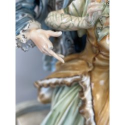 SCULTURA PORCELLANA CAPODIMONTE SCENA GALANTE SETTECENTESCA Tosca 31,5 cm/h