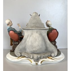 GRUPPO SCULTOREO PORCELLANA CAPODIMONTE Tosca "Dolci Ricordi" H26 cm