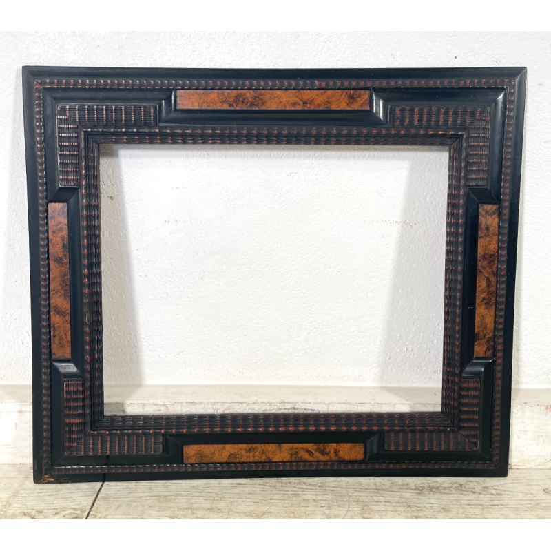 ANTICA CORNICE GUILLOCHE EPOCA 800 LEGNO SCOLPITO EBANIZZATO RADICA NOCE 72X62CM