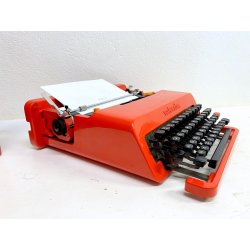 MACCHINA DA SCRIVERE OLIVETTI Valentine ROSSA PORTATILE Sottsass TYPE WRITER '70