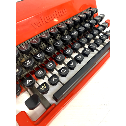 MACCHINA DA SCRIVERE OLIVETTI Valentine ROSSA PORTATILE Sottsass TYPE WRITER '70