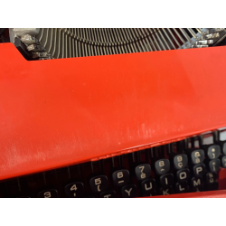 MACCHINA DA SCRIVERE OLIVETTI Valentine ROSSA PORTATILE Sottsass TYPE WRITER '70
