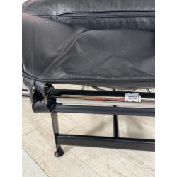 POLTRONA VINTAGE PELLE NERA STILE LE CORBUSIER PER CASSINA anni 70 CHAISE LONGUE