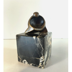 PICCOLA SCULTURA BRONZO MODERNISTA FIGURA FEMMINILE FIRMATA "GL" NUMERATA 24/30