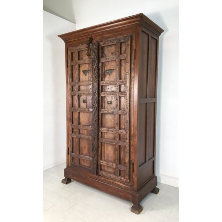 Armadio afghano del primo Ottocento