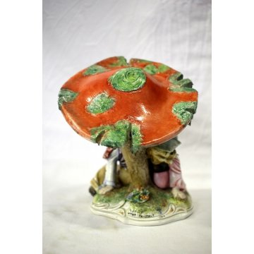 ANTICA CERAMICA Capodimonte Tiziano Galli FIGURA BIMBI INNAMORATI FUNGO ITALIA