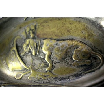 PICCOLO VASSOIO SILVERPLATED FUCILE CACCIA BASSORILIEVO CANI BASSOTTI DACHSHUND