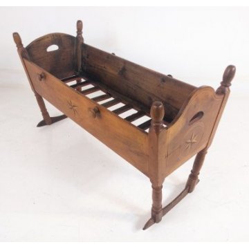 Culla valsesiana in noce...