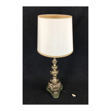 Abat jour, candeliere in legno gessato e dorato.