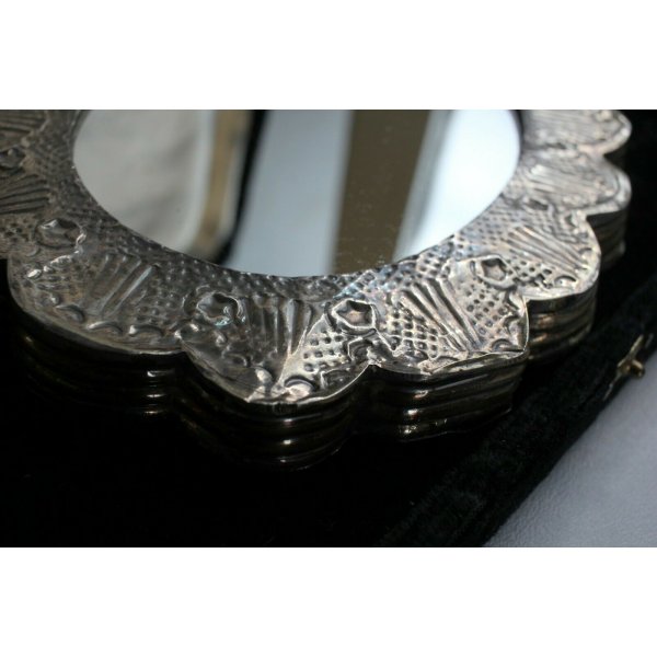 Specchio Da Parete Ovale Barocco 50x35 Cm - Finitura Argento Anticato - Made In Italy In Resina E MDF