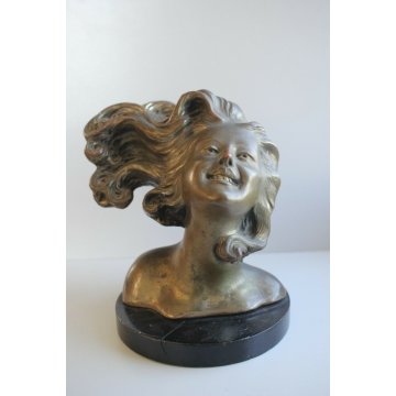 SCULTURA BUSTO TERRACOTTA DIPINTA RAME BRONZO DONNA CAPELLI AL VENTO PRIMO '900