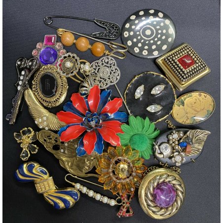 SET SPILLE VINTAGE 22 PEZZI BIGIOTTERIA brooches gioielli PIETRE diversi colori 