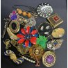 SET SPILLE VINTAGE 22 PEZZI BIGIOTTERIA brooches gioielli PIETRE diversi colori 